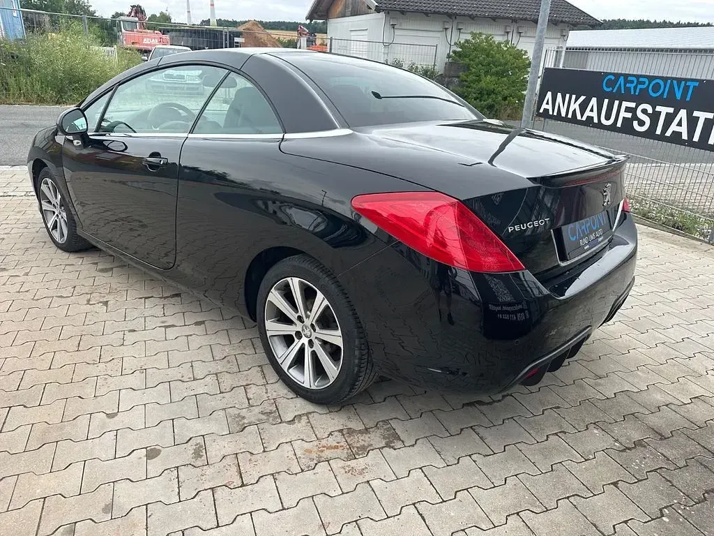 Gebraucht Peugeot 308 CC Active 163 PS (119 kW) 2014 Schwarz Cabrio
