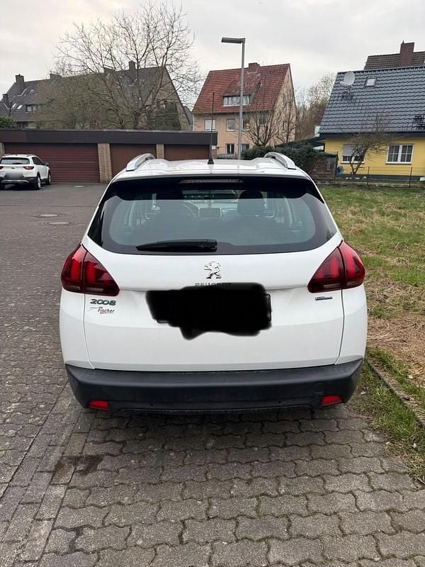 Gebraucht Peugeot 2008 110 PS (80 kW) 2017 Weiß SUV