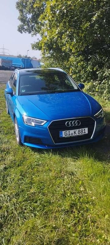 Gebraucht Audi A3 150 PS (110 kW) 2017 Blau Limousine