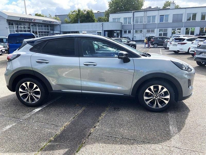 Neu Ford Puma Titanium 125 PS (91 kW) 2025 Solar silver metallic SUV