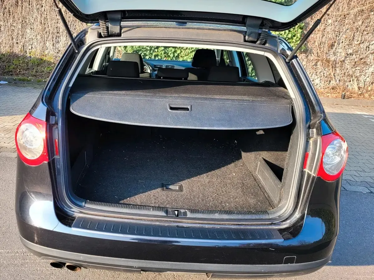 Gebraucht VW Passat Highline 160 PS (117 kW) 2008 Schwarz Kombi