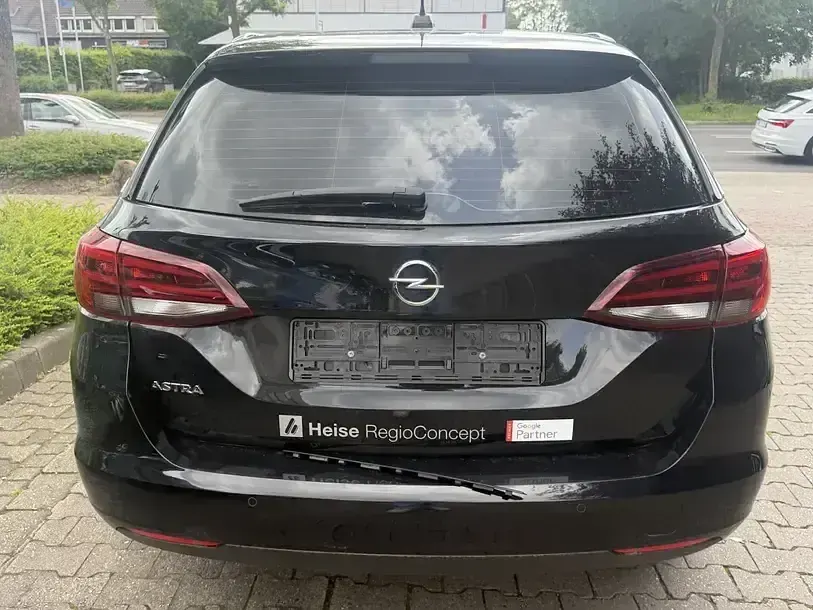 Gebraucht Opel Astra Elegance 122 PS (89 kW) 2022 Onyx schwarz Kleinwagen