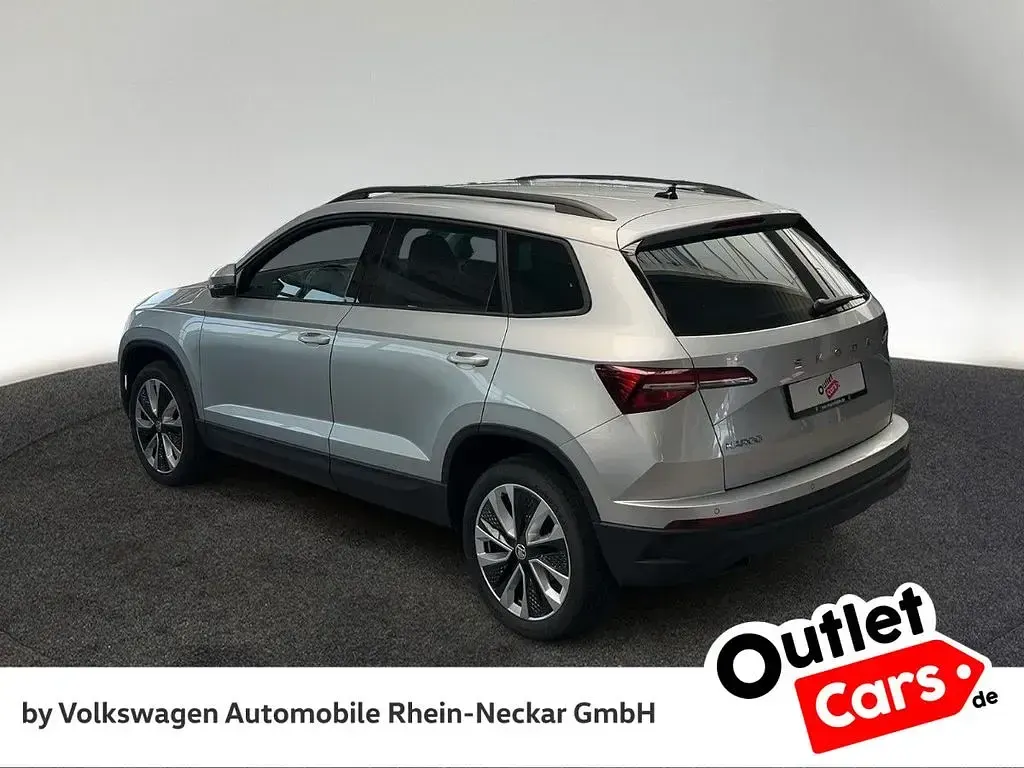 Gebraucht Skoda Karoq Selection 150 PS (110 kW) 2024 Brilliantsilber metallic SUV