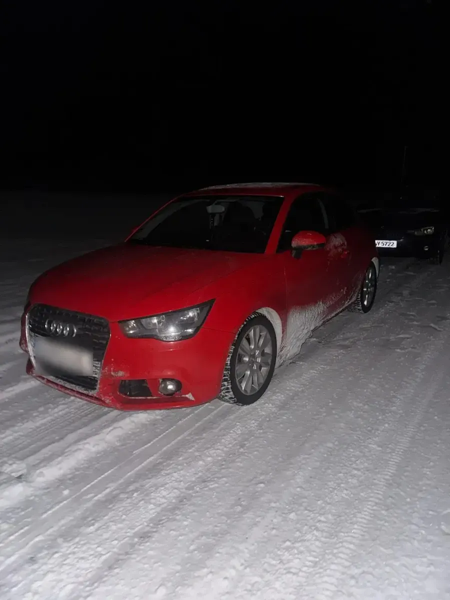 Gebraucht Audi A1 86 PS (63 kW) 2012 Rot Kleinwagen