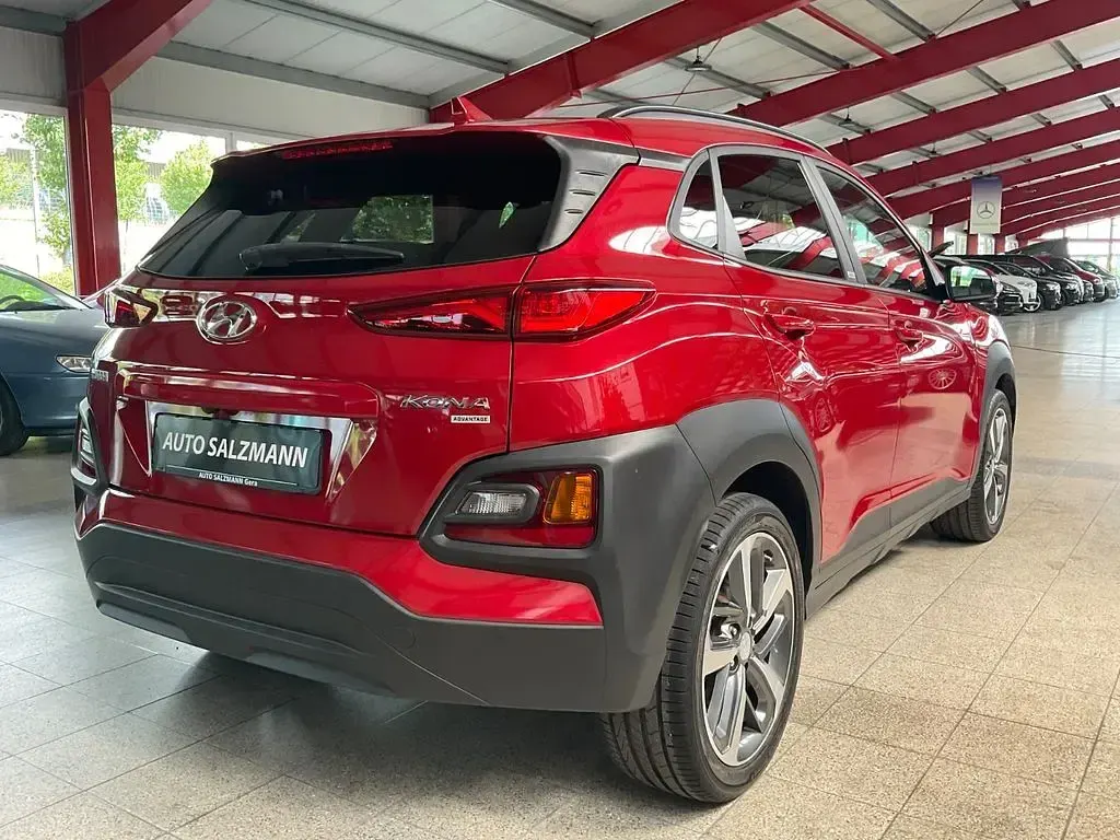 Gebraucht Hyundai Kona Advantage 120 PS (88 kW) 2020 Pulse red / mic SUV