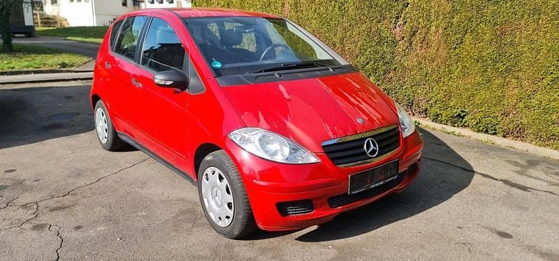 Gebraucht Mercedes A150 95 PS (69 kW) 2005 Rot Kleinwagen