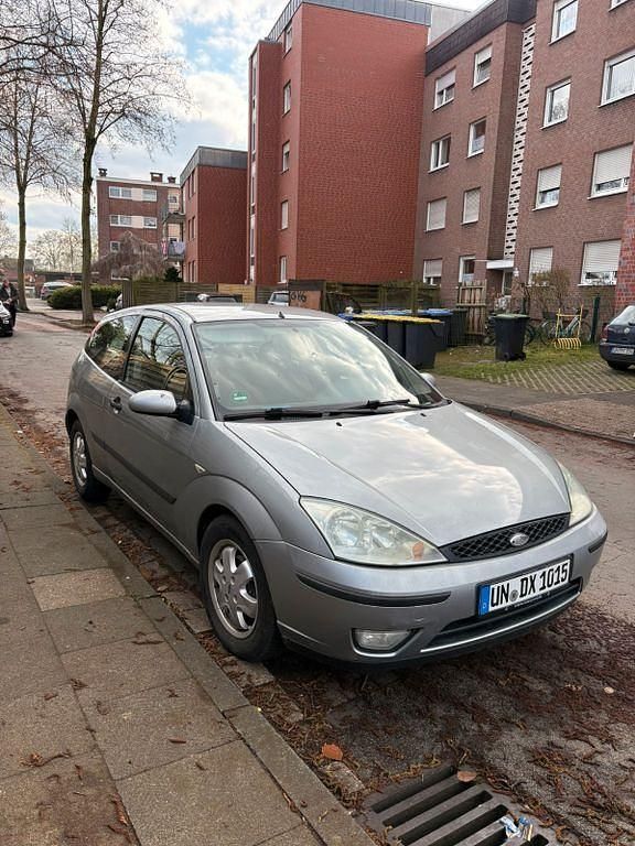 Gebraucht Ford Focus 101 PS (74 kW) 2003 Grau Coupé