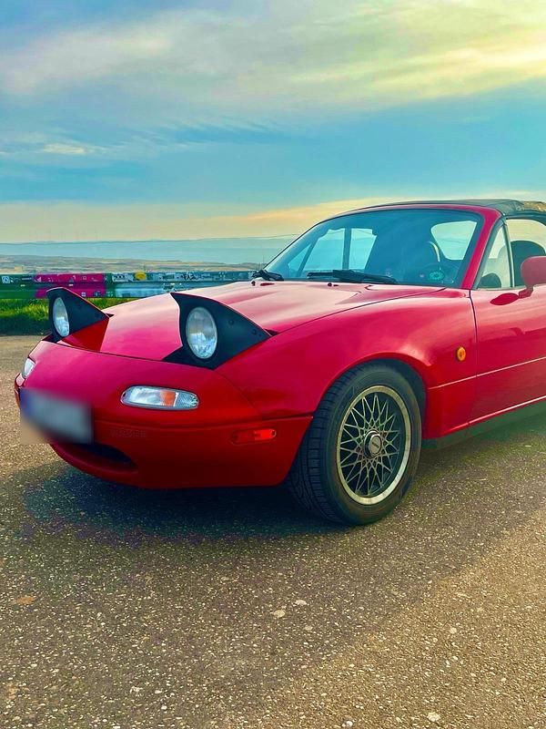 Gebraucht Mazda MX5 116 PS (85 kW) 1992 Rot Cabrio