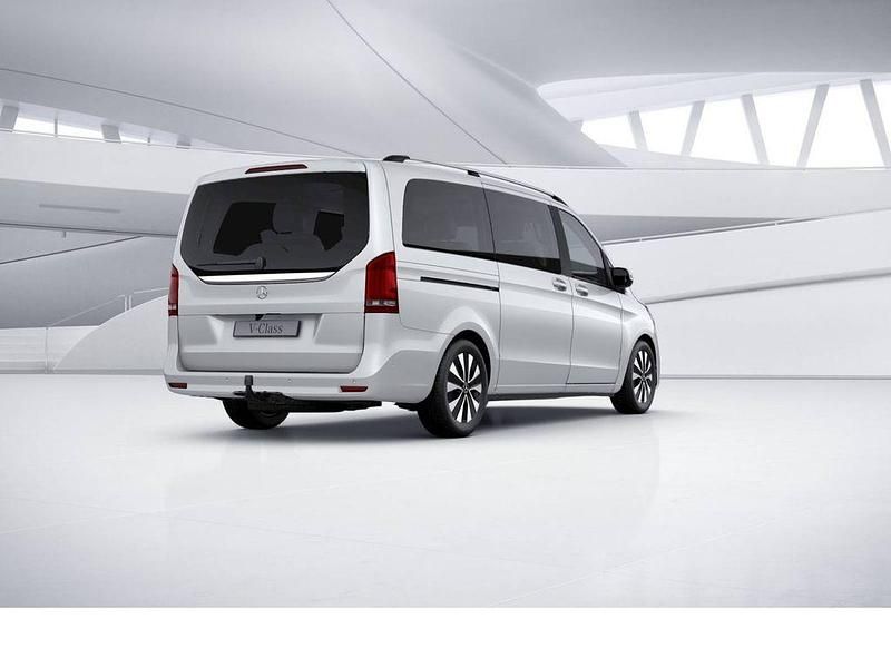 Gebraucht Mercedes V220 Edition 163 PS (119 kW) 2024 Weiß Van / Kleinbus