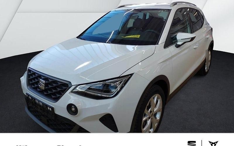 Weiß Gebraucht 2024 Seat Arona FR SUV | 23.591 € (Fairer Preis) - Bild 1/4
