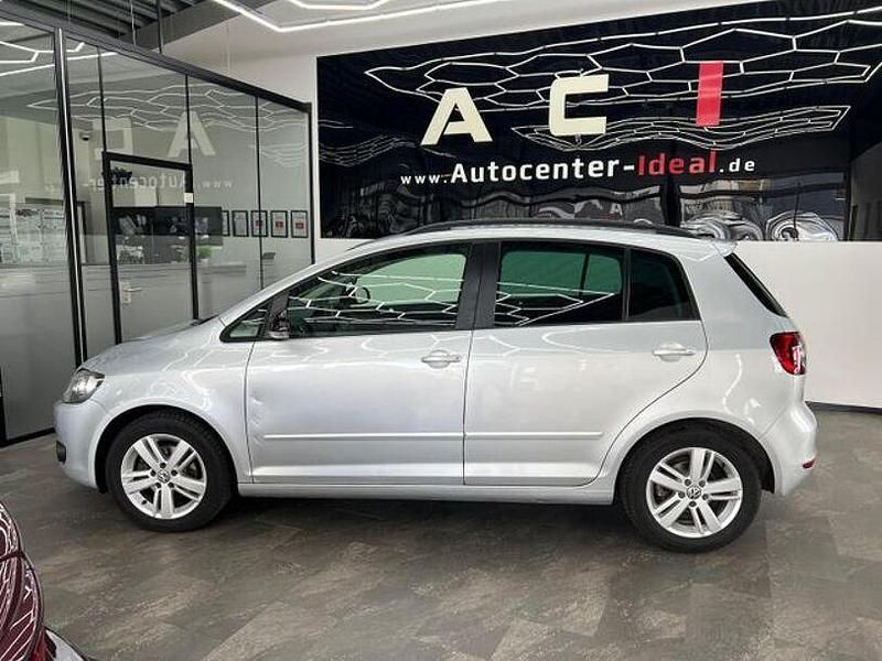 Gebraucht VW Golf VII Match 80 PS (58 kW) 2012 Silber Limousine