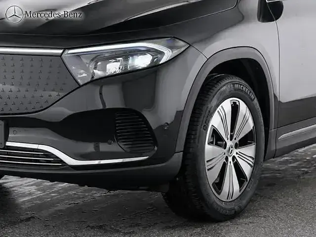 Używany Mercedes EQA250 Advanced 139 kW (190 KM) 2025 Czarny SUV