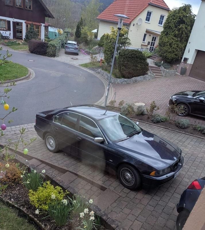 Blau Gebraucht 2001 BMW 525 Limousine | 1.700 € (Guter Preis) - Bild 1/4