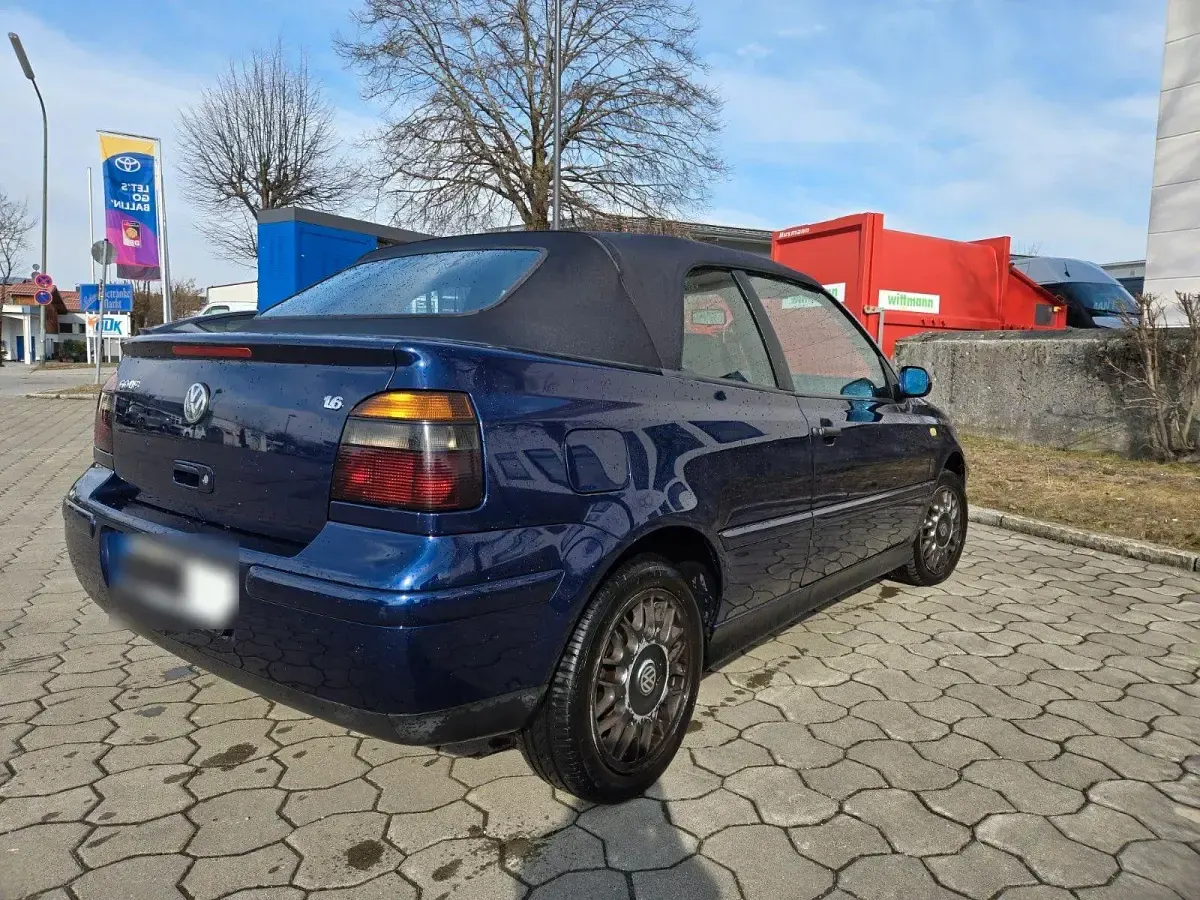 Gebraucht VW Golf Highline 101 PS (74 kW) 1999 Blau Cabrio