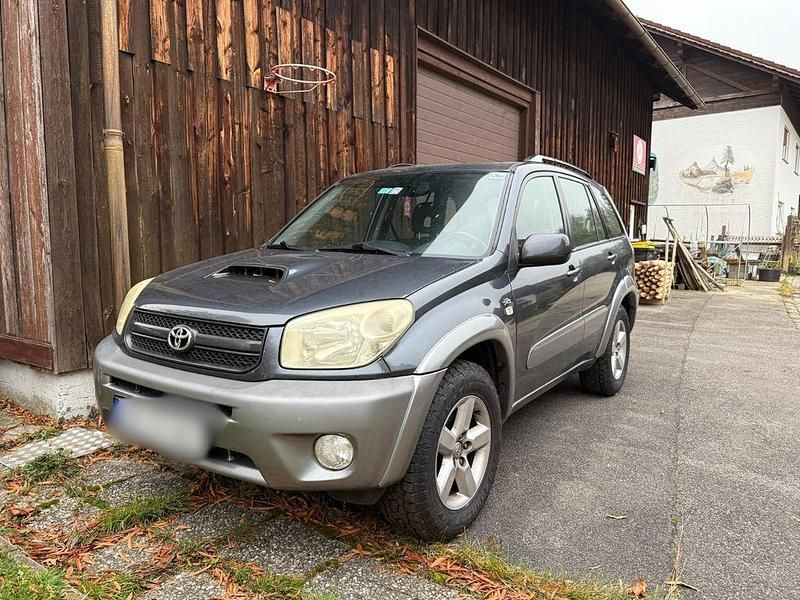 Grau Gebraucht 2003 Toyota RAV4 SUV | 4.000 € (Guter Preis) - Bild 1/4