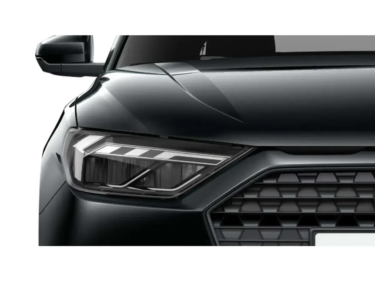 Gebraucht Audi A1 150 PS (110 kW) 2022 Mythosschwarz metallic SUV