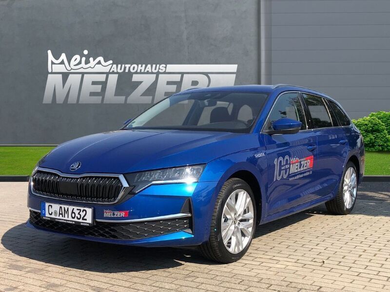 Blau (raceblau) Gebraucht 2024 Skoda Octavia Selection Kombi | 31.180 € (Etwas zu teuer) - Bild 1/4