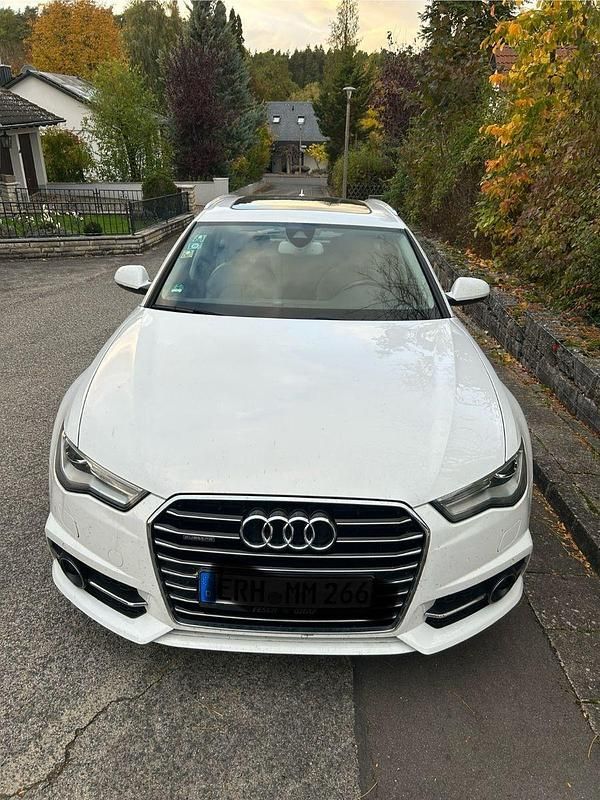 Weiß Gebraucht 2015 Audi A6 Ambiente Kombi | 22.490 € (Etwas zu teuer) - Bild 1/4