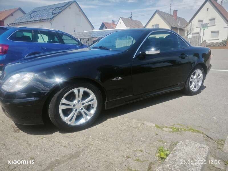 Schwarz Gebraucht 2004 Mercedes SLK200 Edition Cabrio | 5.795 € (Superpreis) - Bild 1/4