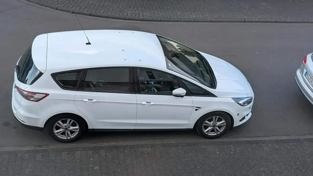 Gebraucht Ford S-MAX S 180 PS (132 kW) 2019 Weiß Van / Kleinbus