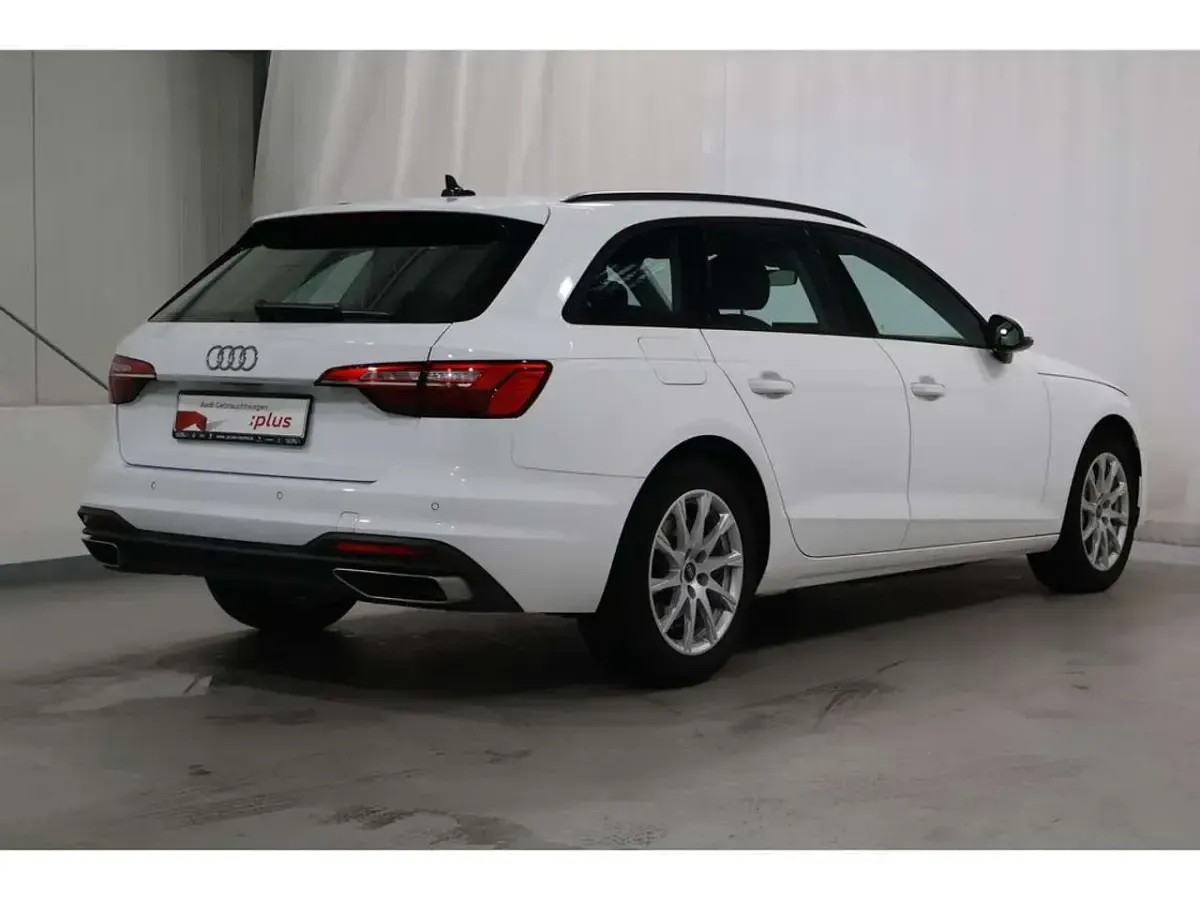 Gebraucht Audi A4 Performance 204 PS (150 kW) 2023 Weiß Kombi