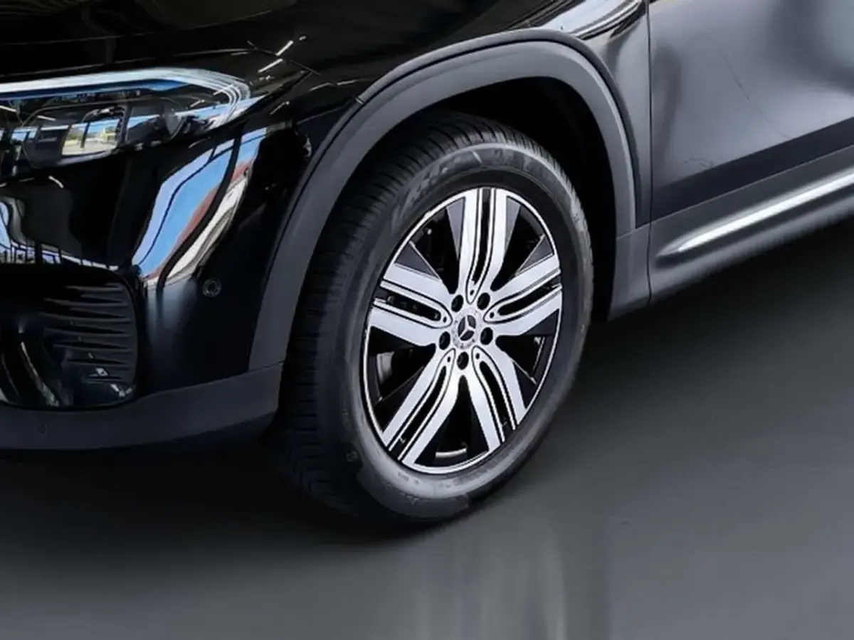 Gebraucht Mercedes EQB250 Progressive 139 kW (190 PS) 2023 Schwarz SUV