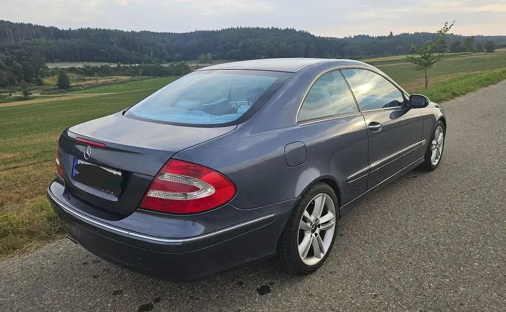 Gebraucht Mercedes CLK200 Avantgarde 163 PS (119 kW) 2005 Blau Coupé