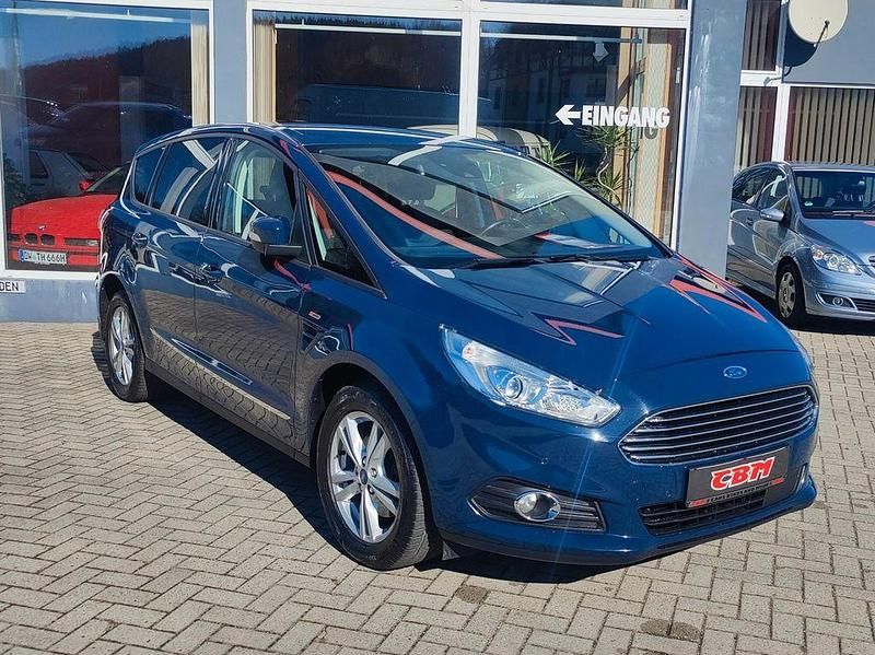 Blau Gebraucht 2019 Ford S-MAX Business Edition Van / Kleinbus | 16.770 € (Superpreis) - Bild 1/4