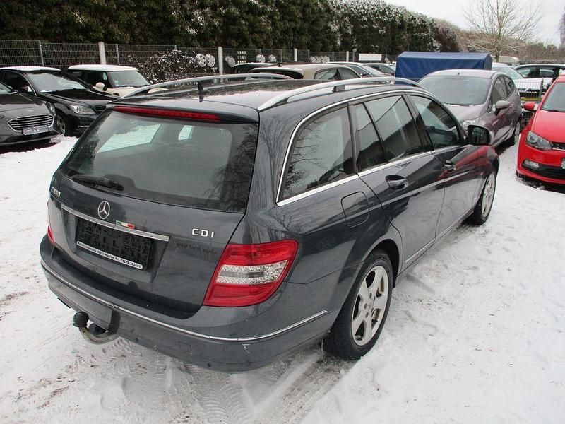 Gebraucht Mercedes C200 136 PS (100 kW) 2008 Grau Kombi