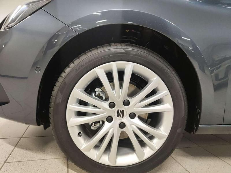 Gebraucht Seat Leon Style 150 PS (110 kW) 2025 Grau Limousine