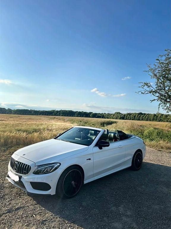 Weiß Gebraucht 2017 Mercedes C43 AMG AMG Cabrio | 37.000 € (Teuer) - Bild 1/4