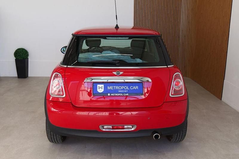 Gebraucht Mini ONE 75 PS (55 kW) 2012 Rot Kleinwagen