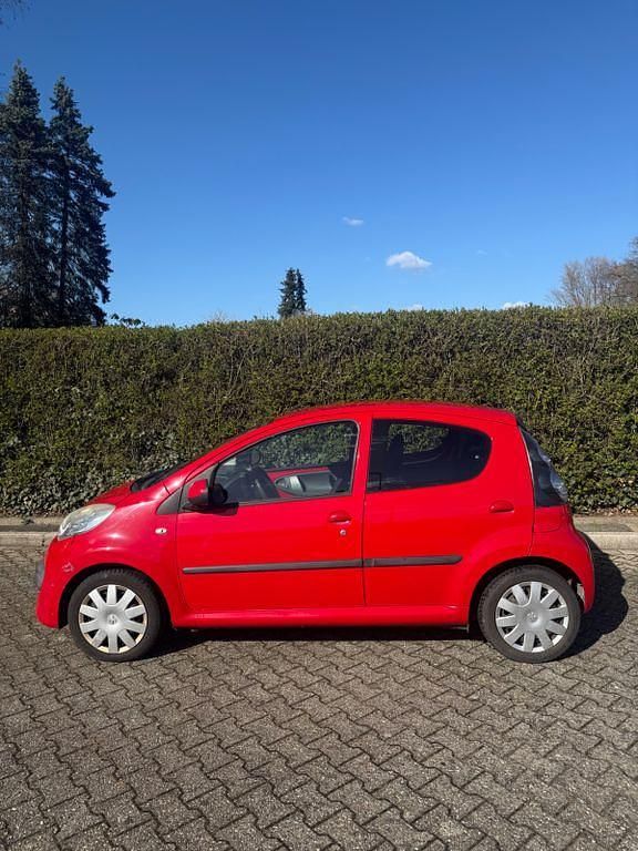 Gebraucht Citroën C1 Exclusive 68 PS (50 kW) 2008 Rot Kleinwagen