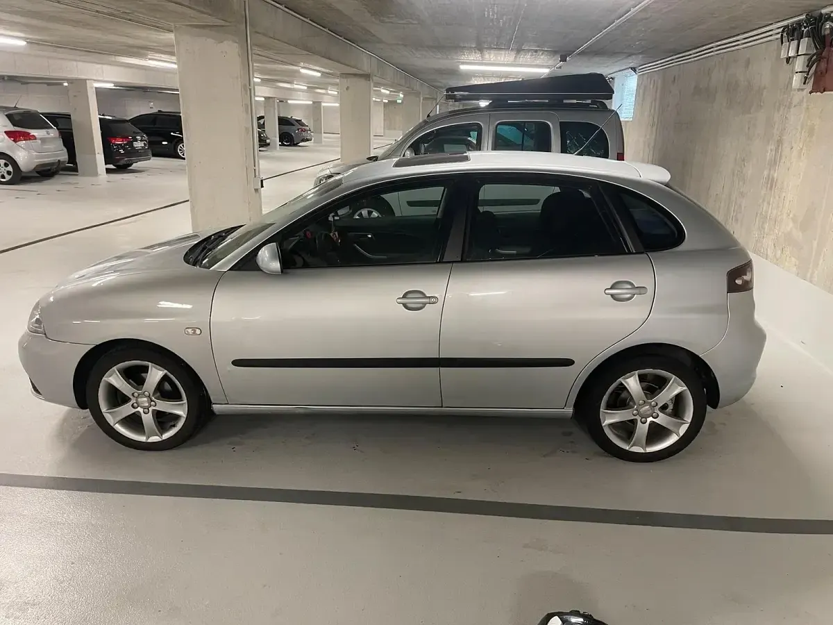 Gebraucht Seat Ibiza 75 PS (55 kW) 2009 Silber Kleinwagen