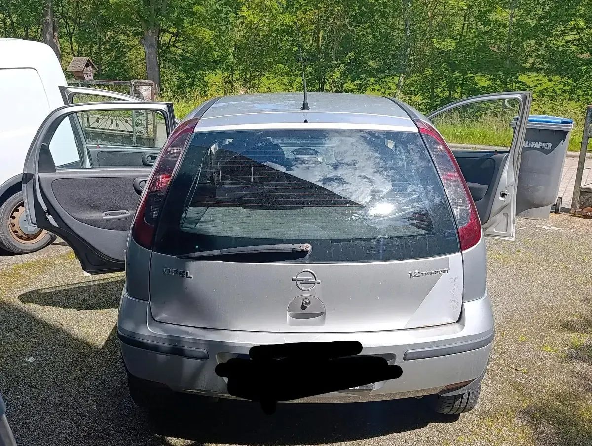 Gebraucht Opel Corsa 80 PS (58 kW) 2005 Silber Kleinwagen