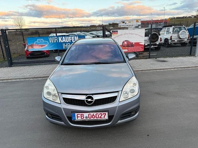 Gebraucht Opel Vectra Edition 140 PS (102 kW) 2007 Silber Kombi