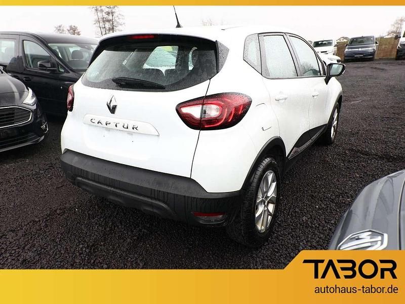 Gebraucht Renault Captur LIMITED 131 PS (96 kW) 2019 Perlmuttweiß SUV