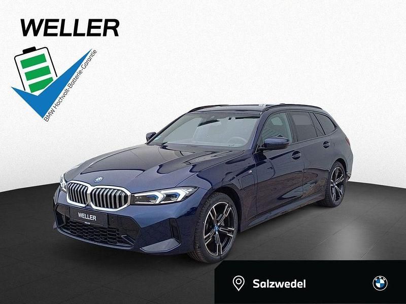 Tansanitblau (blau) Gebraucht 2024 BMW 330e M Sport Kombi | 39.850 € (Superpreis) - Bild 1/4