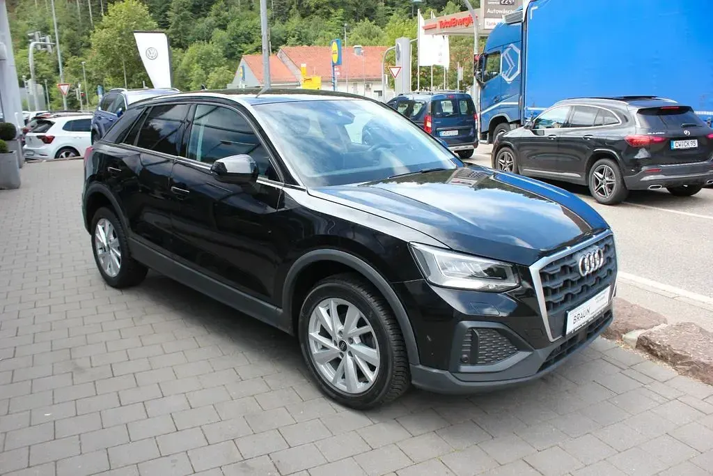 Gebraucht Audi Q2 Sport 150 PS (110 kW) 2022 Schwarz SUV