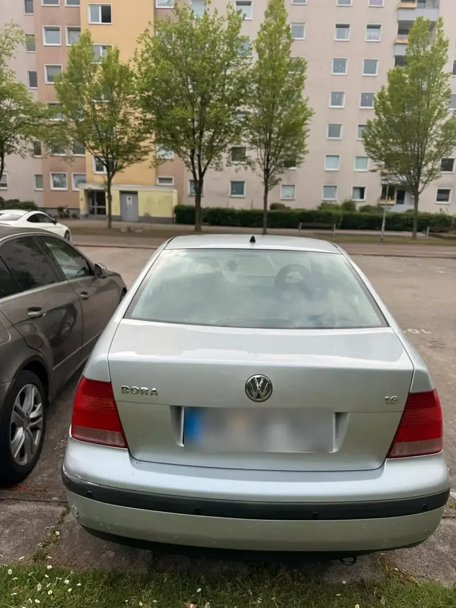 Brugt VW Bora 116 HK (85 kW) 2000 Sølv Sedan