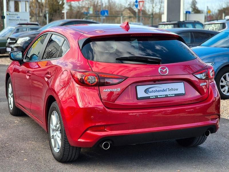 Gebraucht Mazda 3 Exclusive-Line 120 PS (88 kW) 2017 Rot Limousine