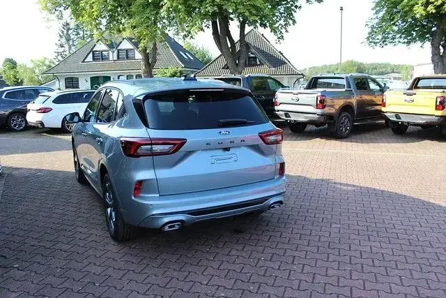 Ny Ford Kuga ST-Line 186 HK (136 kW) 2026 Sølv SUV