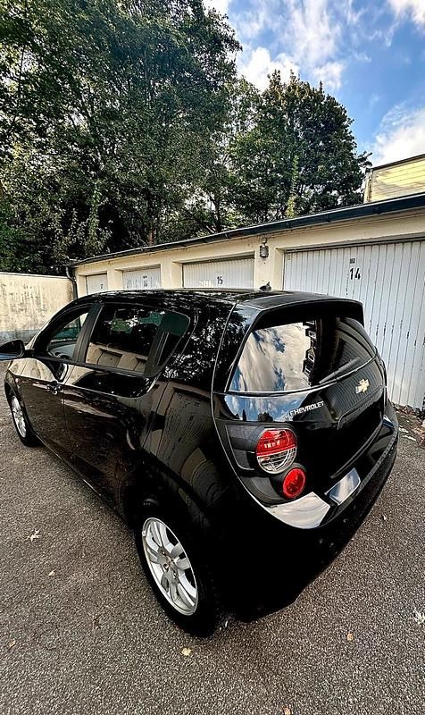 Schwarz Gebraucht 2011 Chevrolet Aveo Kleinwagen | 3.499 € (Etwas zu teuer) - Bild 1/4