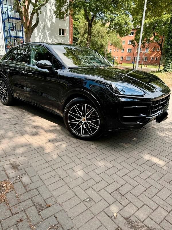 Schwarz Gebraucht 2023 Porsche Cayenne SUV | 97.500 € (Etwas zu teuer) - Bild 1/4
