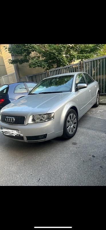 Używany Audi A4 102 KM (75 kW) 2003 Szary Sedan/Limuzyna