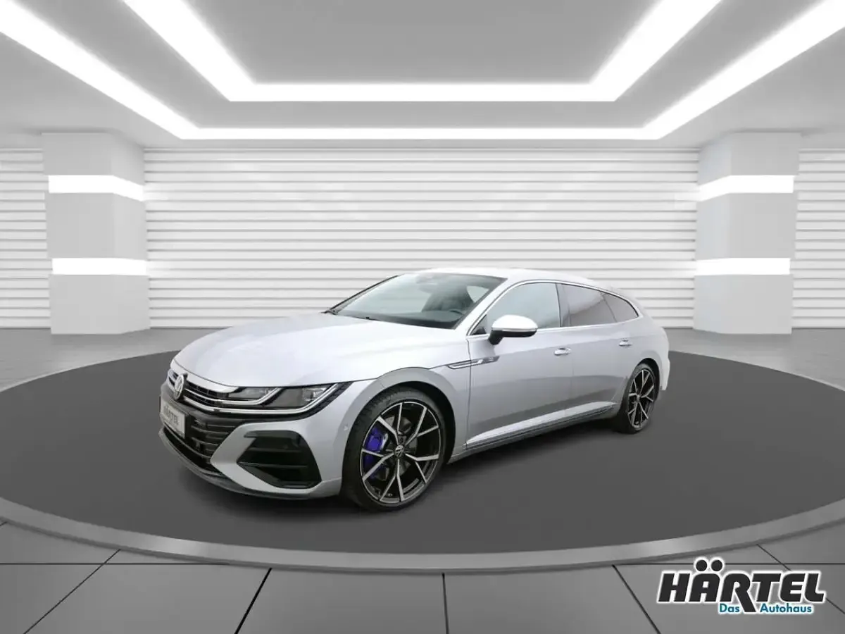 Gebraucht VW Arteon R 320 PS (235 kW) 2021 Pyritsilber (silver), metallic Kombi