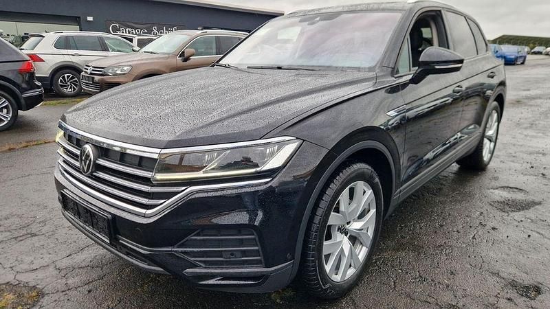Deep black Gebraucht 2021 VW Touareg SUV | 38.999 € (Superpreis) - Bild 1/4