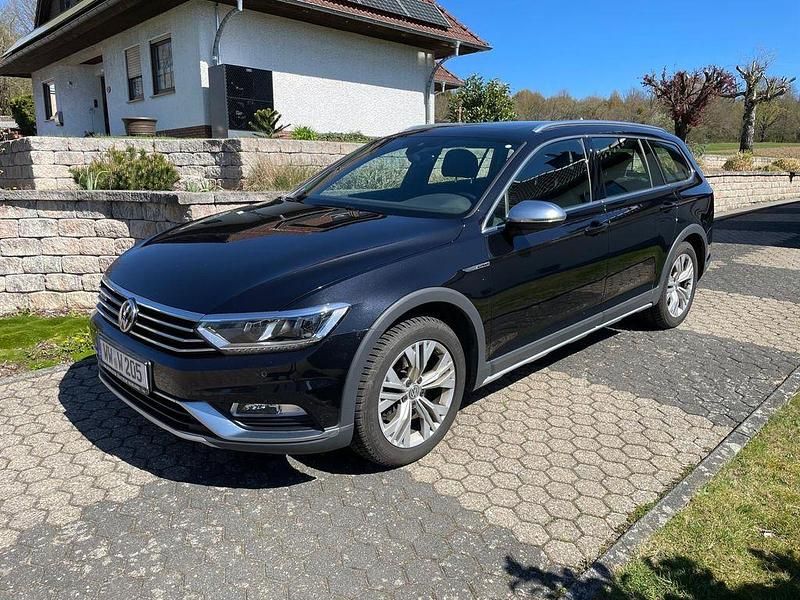 Gebraucht VW Passat Alltrack 190 PS (139 kW) 2019 Schwarz Kombi