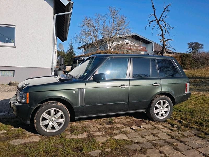 Grün Gebraucht 2008 Land Rover Range Rover Vogue SUV | 4.500 € (Fairer Preis) - Bild 1/4
