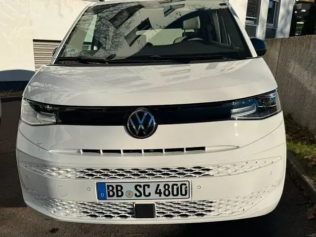 Gebraucht VW Multivan 150 PS (110 kW) 2024 Van / Kleinbus